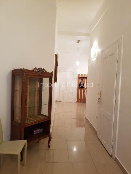 Vand apartament la casa 2 camere central Piata Catedralei - 7