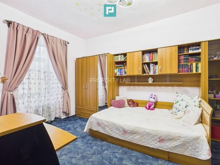 Casă Individuală cu spațiu comercial - Variaș - 30