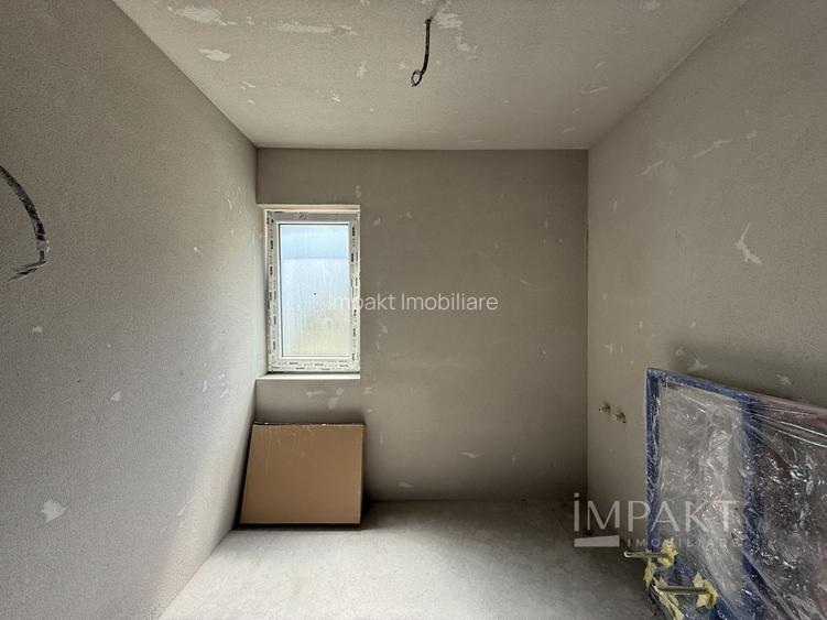 Case cuplate la liziera padurii , ideale pentru 2 familii ! - 33