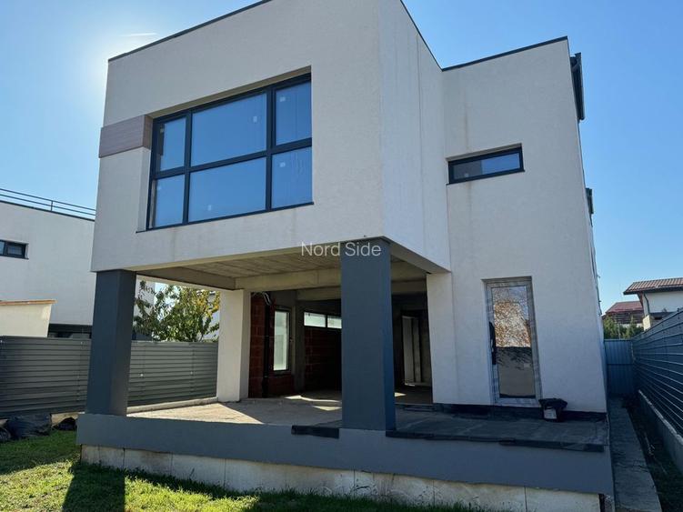 Vila MODERNA Otopeni str. Sofia 180m2, 380m2 curte , 0% comision