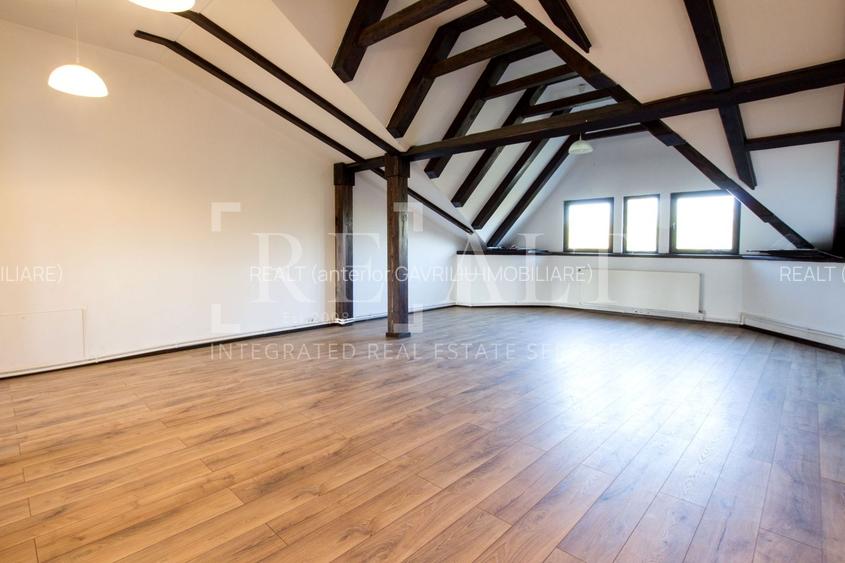 Inchiriere casa, vila 7 camere | Individuala, Renovata, Curte | Campul Pipera - 31