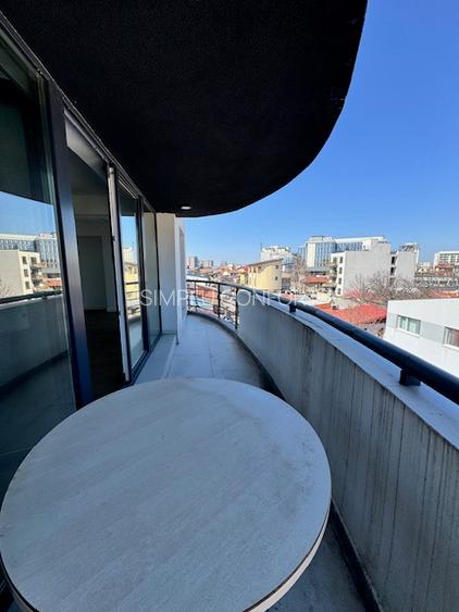 1 MAI - EXCLUSIVE OFFICE BUILDING - 8