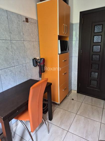 Persoana fizica - 3 camere Lujerului, 2 balcoane, 2min metrou&41-renovat&mobilat - 8