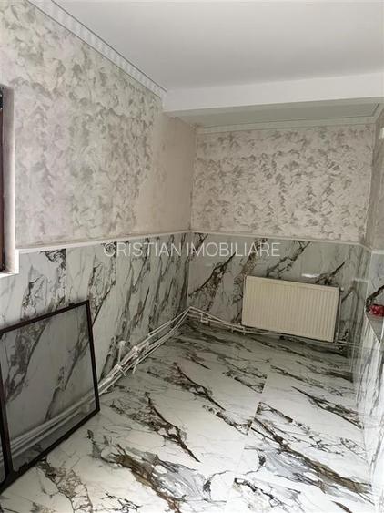 Casa zona centrala, 5 camere,  compusa din doua apartamente, chirpic si caramida - 6