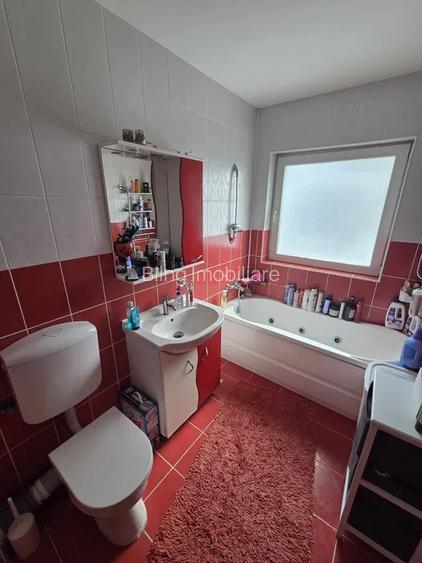 Apartament cu 2 camere, decomandat, parcare, zona Eroilor - 4