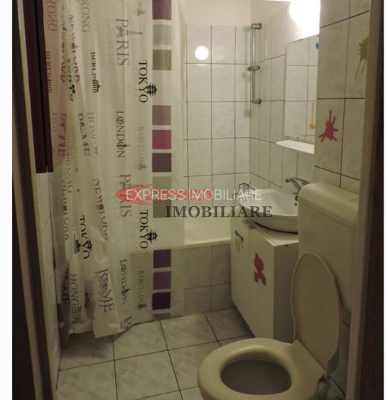 Titan, Liviu Rebreanu, Metrou, Bloc Mixt - 4