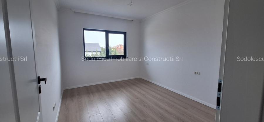 Duplex frumos cu arhitectura mediteraneana - 23