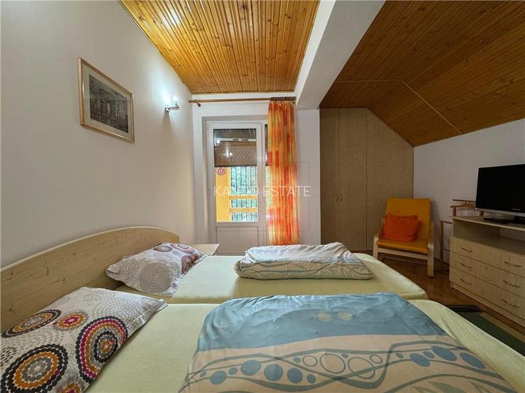 Refugiu de vis in Busteni – casa cocheta cu teren generos si priveliste spectacu - 12