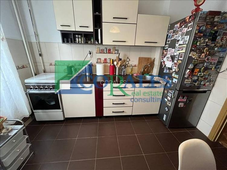 Simion Barnutiu. Etaj 2. Cu garaj inscris in CF. - 11