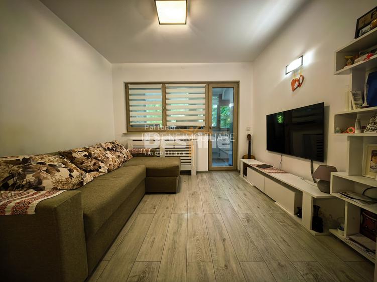 Apartament 2 camere 53 mp renovat mobilat etaj 1 Podu Roș - 3