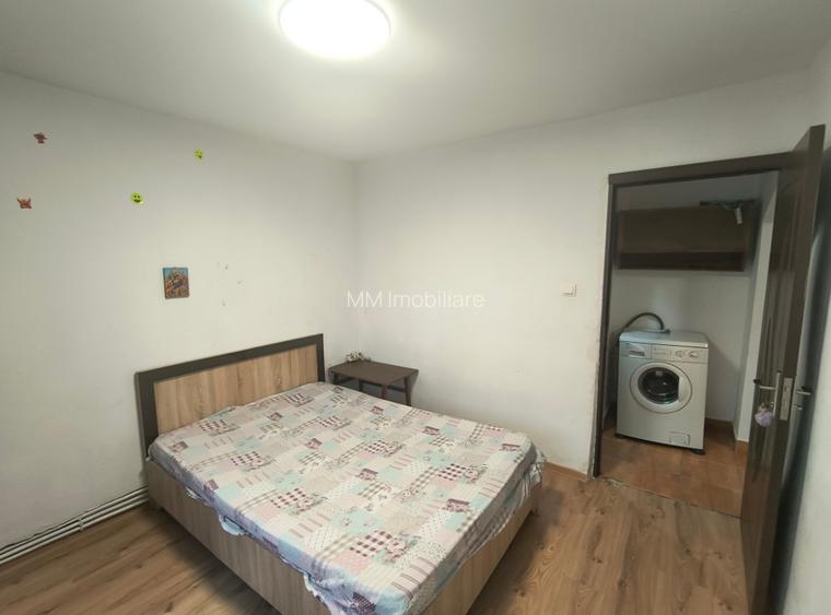 Apartament 2 camere, Zona Primaverii , etaj 4, semidecomandat - 4