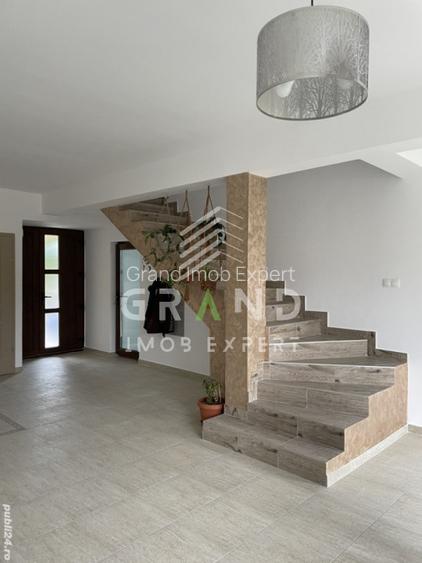 Casă SPAȚIOASĂ 7 camere | Terasă+Balcoane | Garaj | Curte proprie | Bună Ziua - 12