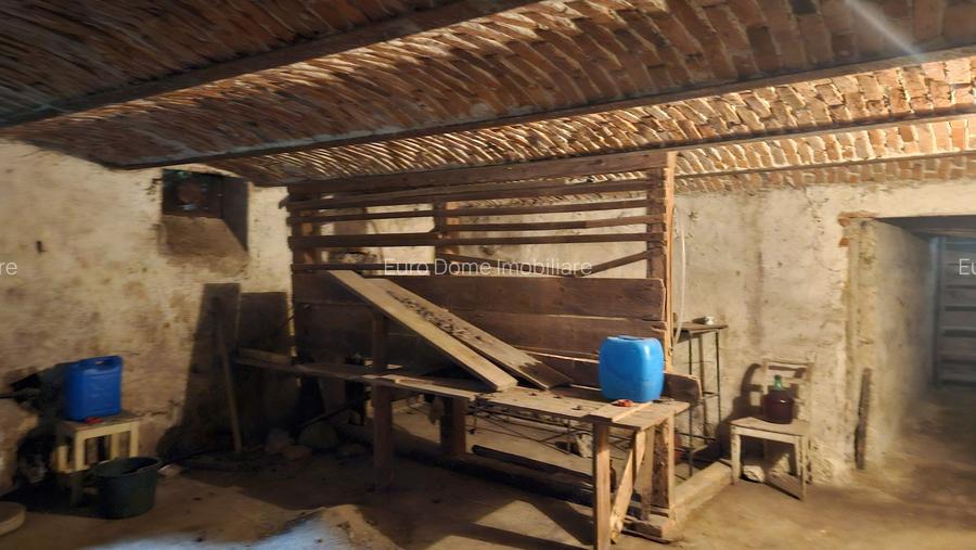 Cristian aproape de Primarie casa saseasca teren 1400 mp - 11