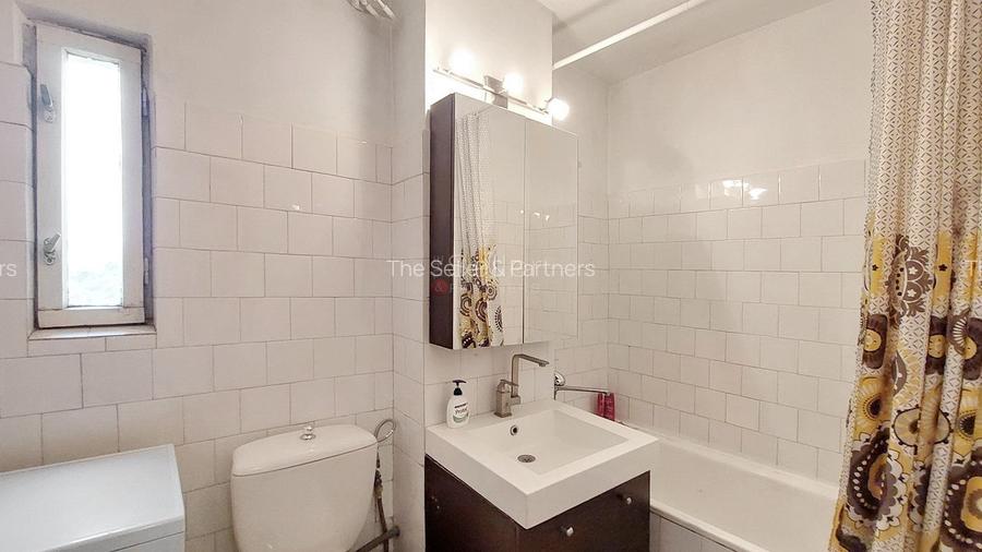 Proximitate imediata fata de mijloacele de transport in comun - 7