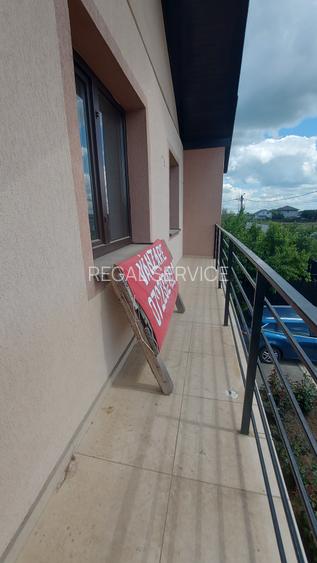 Vanzare vila pretabila pentru 2 familii in com BERCENI. jud.ILFOV - 24