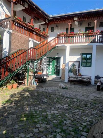 Cladire cu Arhitectura Traditionala - 691 mp - Ultracentral Oradea - 10