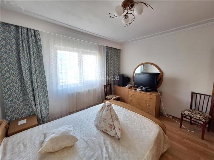 Apartament 3 camere decomandat , zona Nord-Bacau - 2