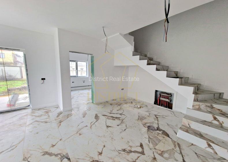 Duplex spatios cu 5 camere | Mosnita Noua - 2