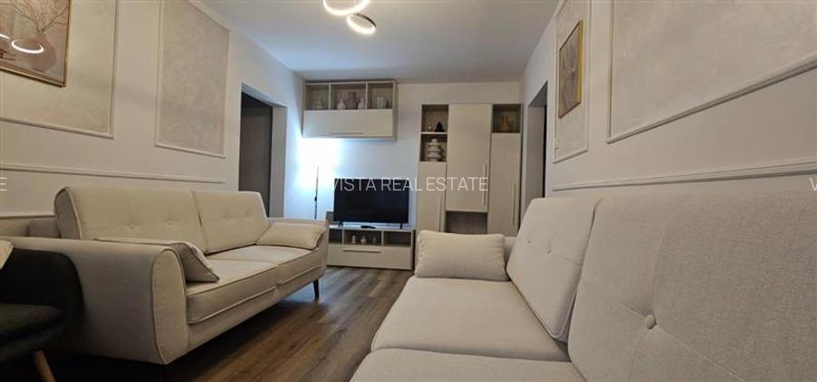 Apartament renovat cu 4 camere in Centrul Civic, Brasov - 2
