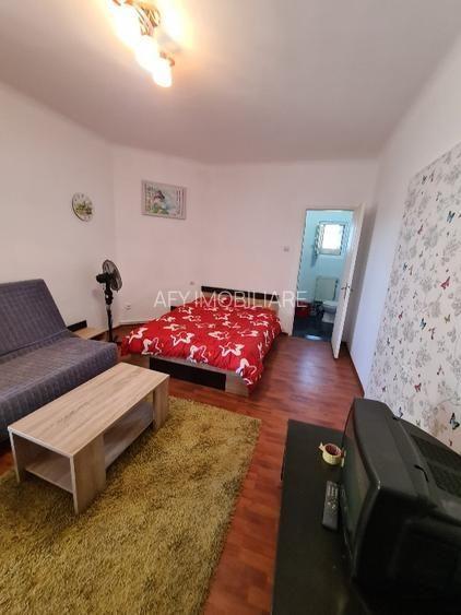 De vanzare Apartament 4 camere Kogalniceanu rond, Sector 5 - 8