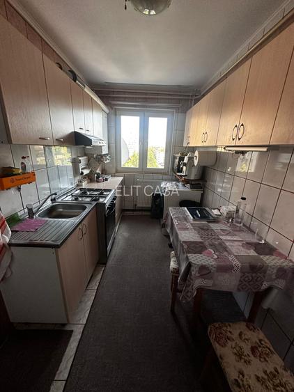 Apartament cu 2 camere decomandat, etajul 6/10, zona Alexandru cel Bun - 4