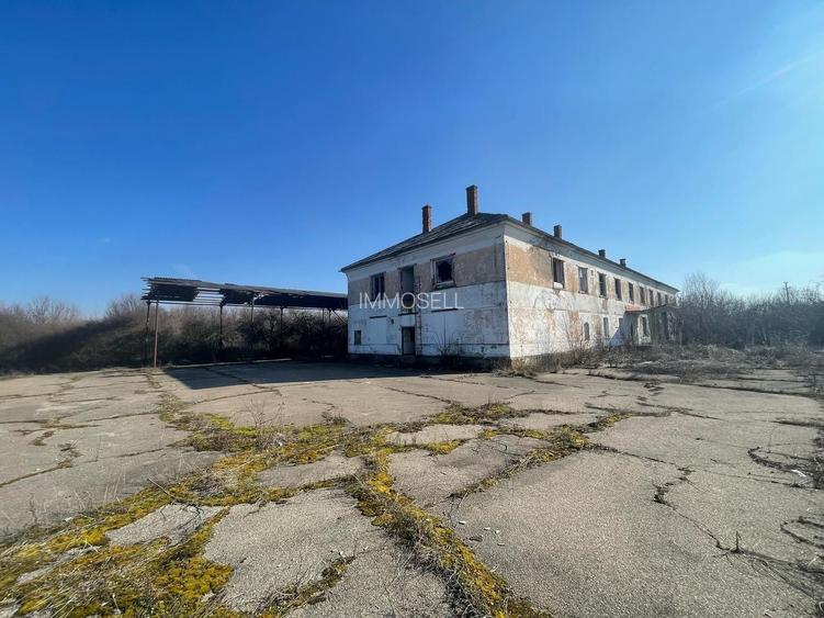 Proprietate versatila fost camin muncitori + teren loc.Batar jud Bihor - 2