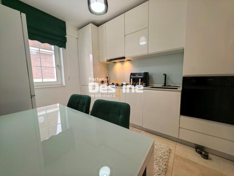 Duplex model Britanic cu 7 camere 160 mp D+P+1+M mobilat si utilat modern Copou - 12