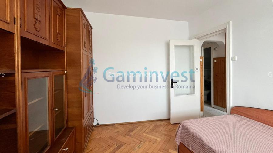 Apartament 3 camere de inchiriat in Oradea, zona Rogerius - 11