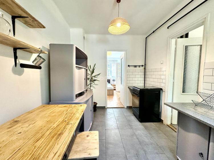 Apartament 2 camere, primitor, in zona Centrala-Universitate - 12