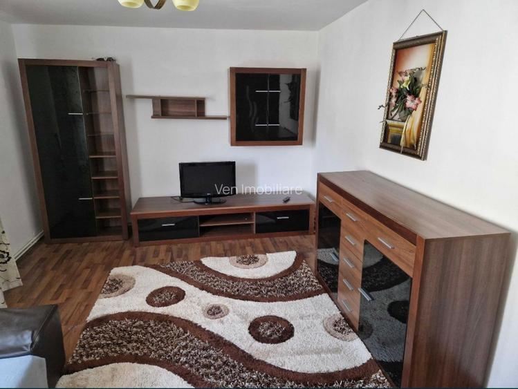 Apartament 3 camere-75mp- Bd Independentei - 3