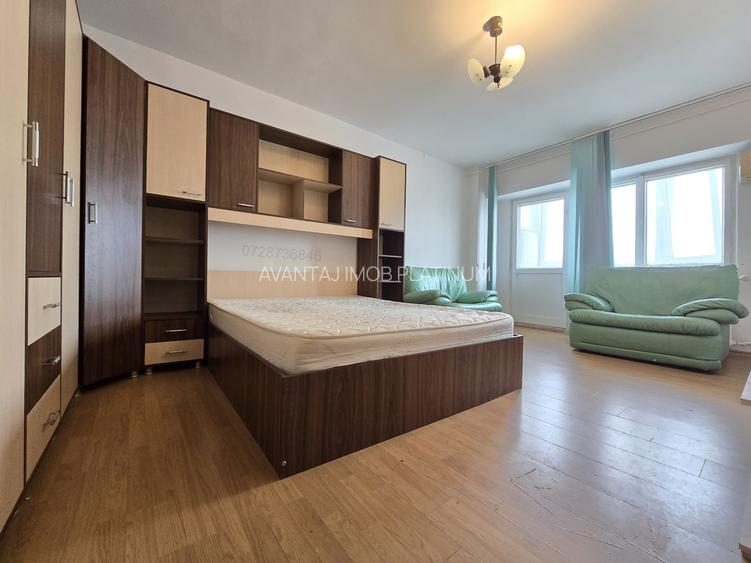 Lacul Tei - Facultatea de Constructii, bloc 1986, 40 mp - 2