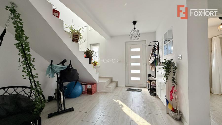 Duplex de vanzare in Sacalaz, 4 camere + 2 bai si toate utilitatile - 13