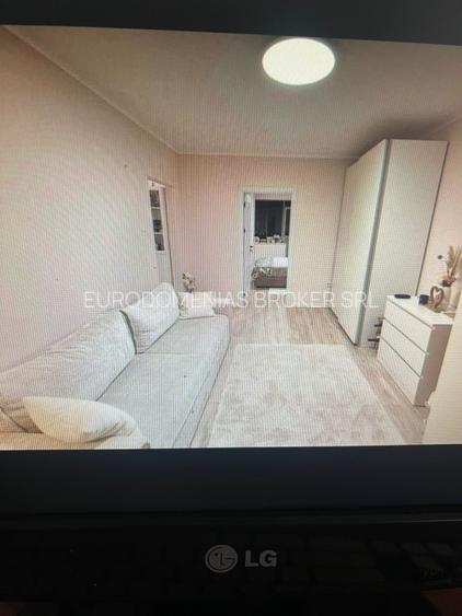 2 CAMERE-FERDINAND-GARA-IMPECABIL-ET.1 - 2