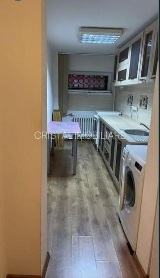 Vanzare Garsoniera demisol, 13 Septembrie, Sector 5 - 5