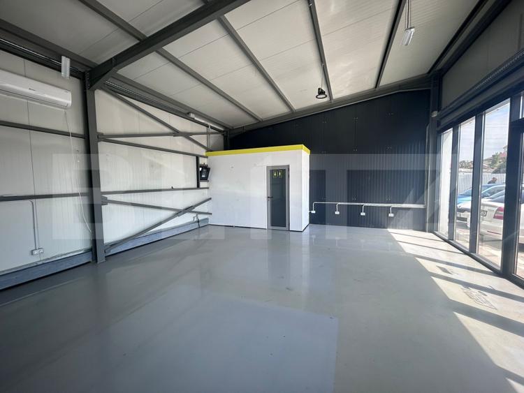 Spatiu birouri 215 mp, vitrina 15 m, cartier Romanesti, zona Rompetrol