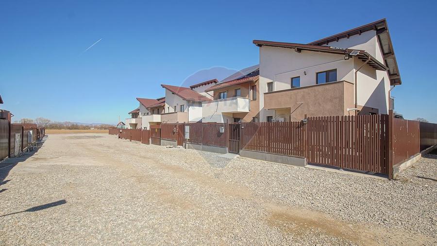 Duplex Modern, Curte Proprie | Green Haven Săcele - Comision 0%