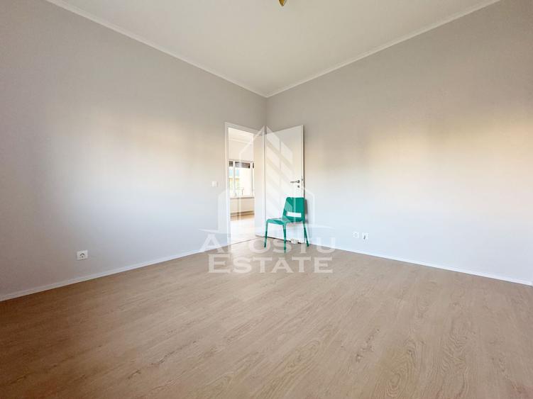 Apartament 3 camere de vanzare, terasa, zona Braytim