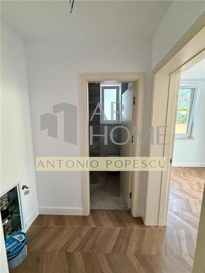 Casa 5 camere, ansamblu rezidential cu piscina, in Paulesti Prahova.