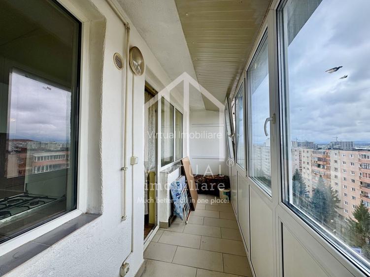 Apartament cu 2 camere, decomandat, 52mp utili+balcon, Bl. M. Viteazu - 11