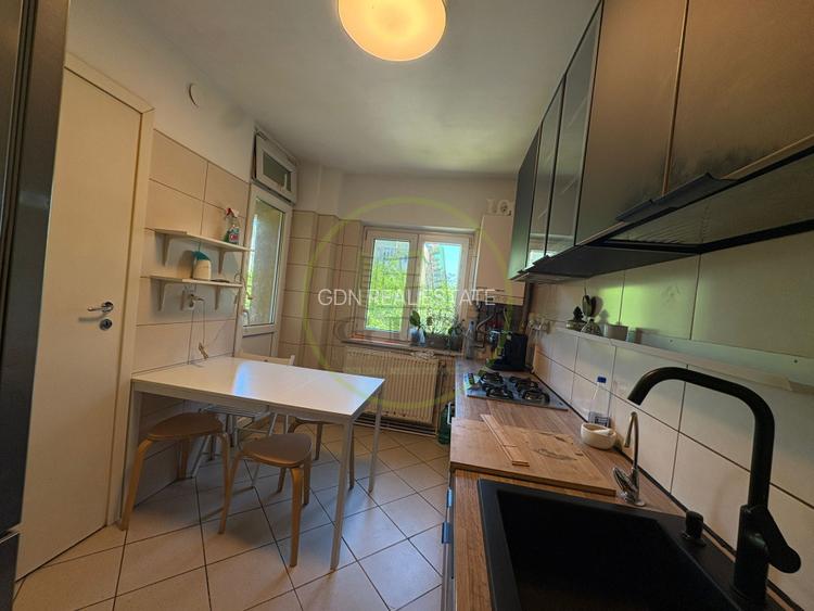 Apartament, 3 camere, decomandat, Cartier Brazda lui Novac , Zona Randez Vous - 6