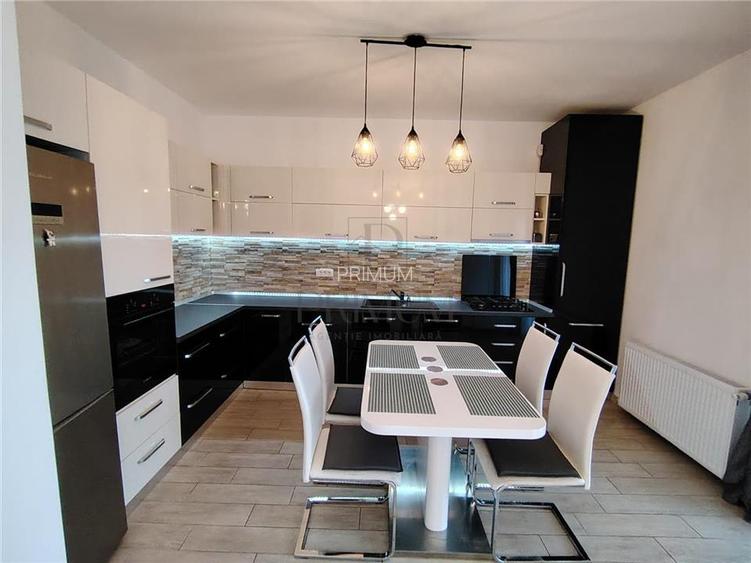 Duplex mobilat utilat - zona excelenta - curte amenajata - 2