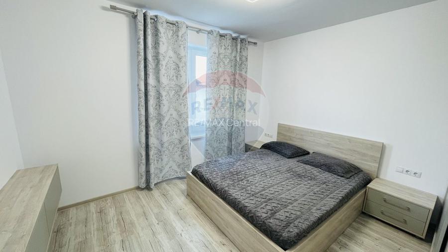 INCHIRIERE Casă / Vilă Cristian - 22