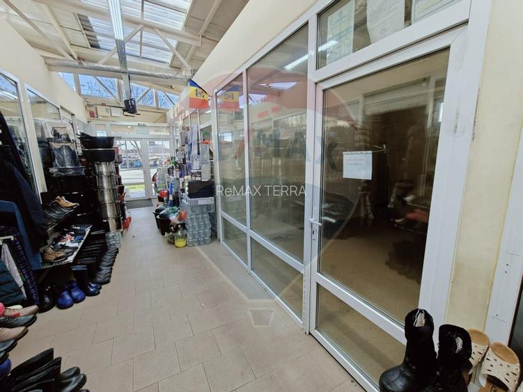 Boxă de închiriat Piața Izvoare cu vitrină - 3