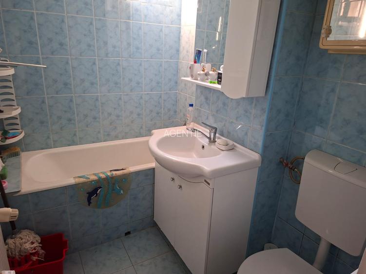 Titan-aleea Rotunda-langa scoala 195(Hamburg) - 5