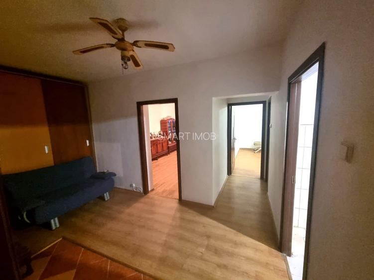 Apartament 3 camere 68mp Bradet-bloc vila 95.000eur neg - 2