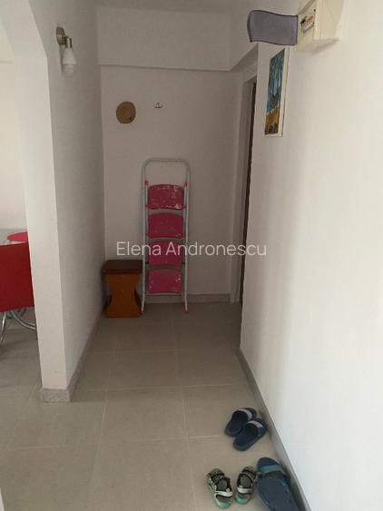 Vand apartament cu 2 camere in zona peninsulara a Constantei - 9