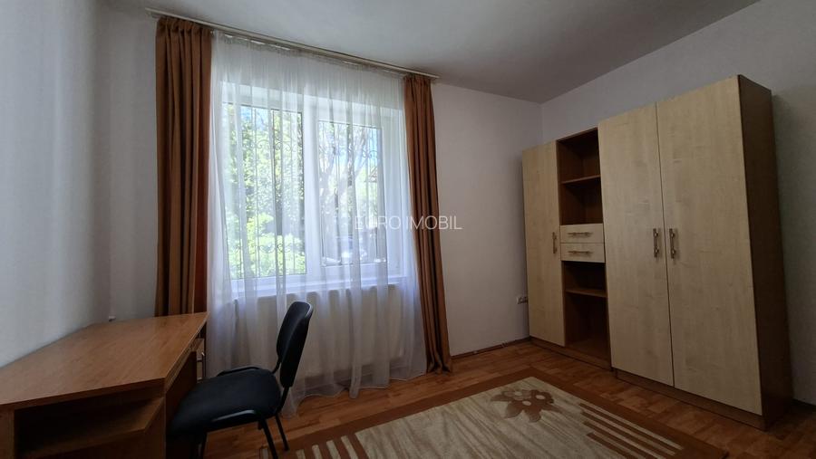De vanzare apartament 2 cam, Tg. Mures, 7 Noiembrie Zona UMF - 3