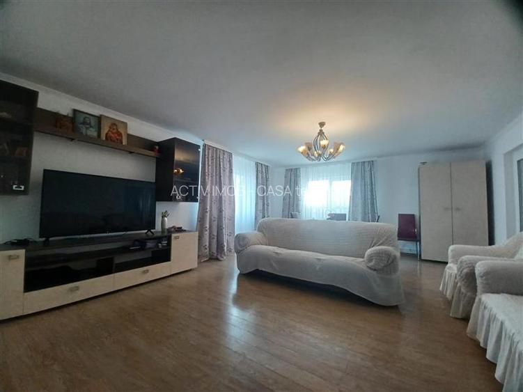 Vanzare Vila Comuna Berceni- Primarie - 2