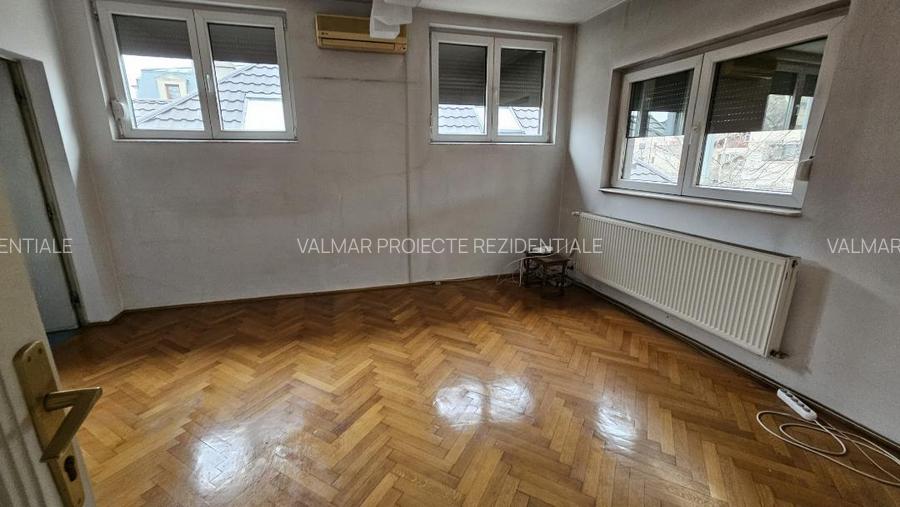 VANZARE VILA INTERBELICA CASIN / DOMENII - 7