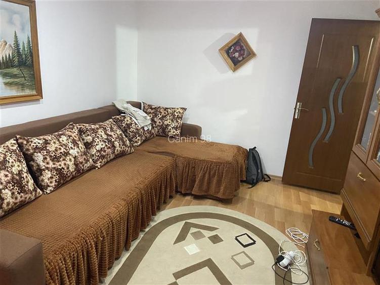Apartament 3 camere , zona ultracentrala -Casa de Pensii Focsani, decomandat, im - 2